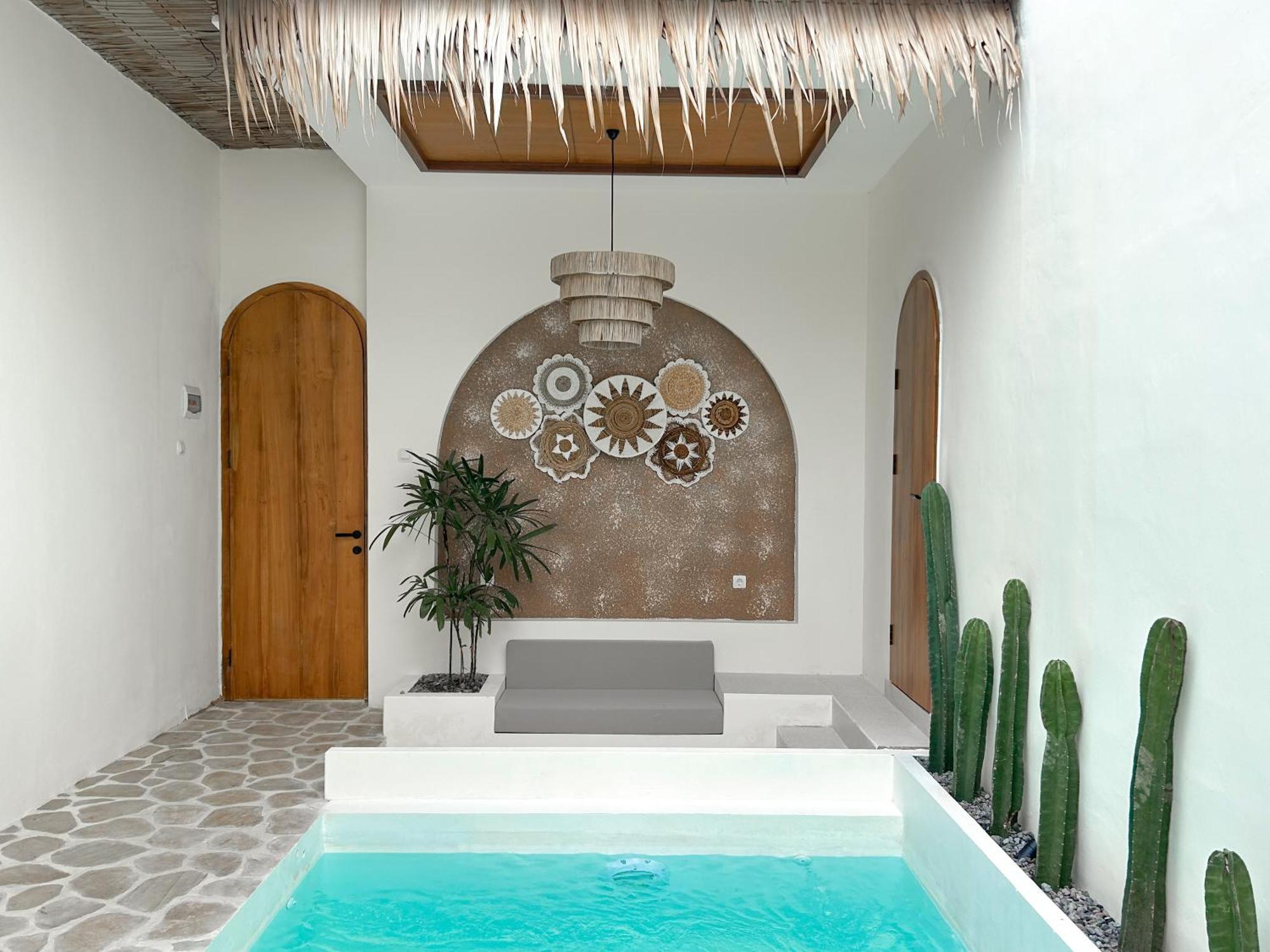 Tujuan Jogja Villas Arjuna With Private Pool Tugu Exterior photo